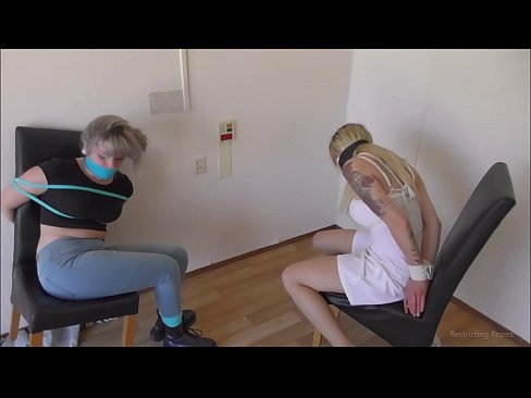 ❤️ Woledzera / womangidwa komanso wotsekeredwa / msungwana wovutika Zolaula pa ny.pornofilmtv.ru ❌