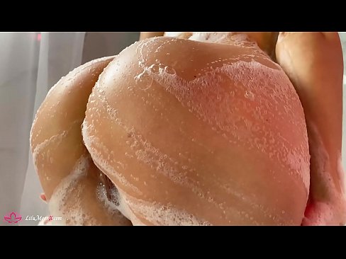 ❤️ Brunette Akuseweretsa maliseche ndi Vibrator mpaka Intense Orgasm mu Shower Zolaula pa ny.pornofilmtv.ru ❌